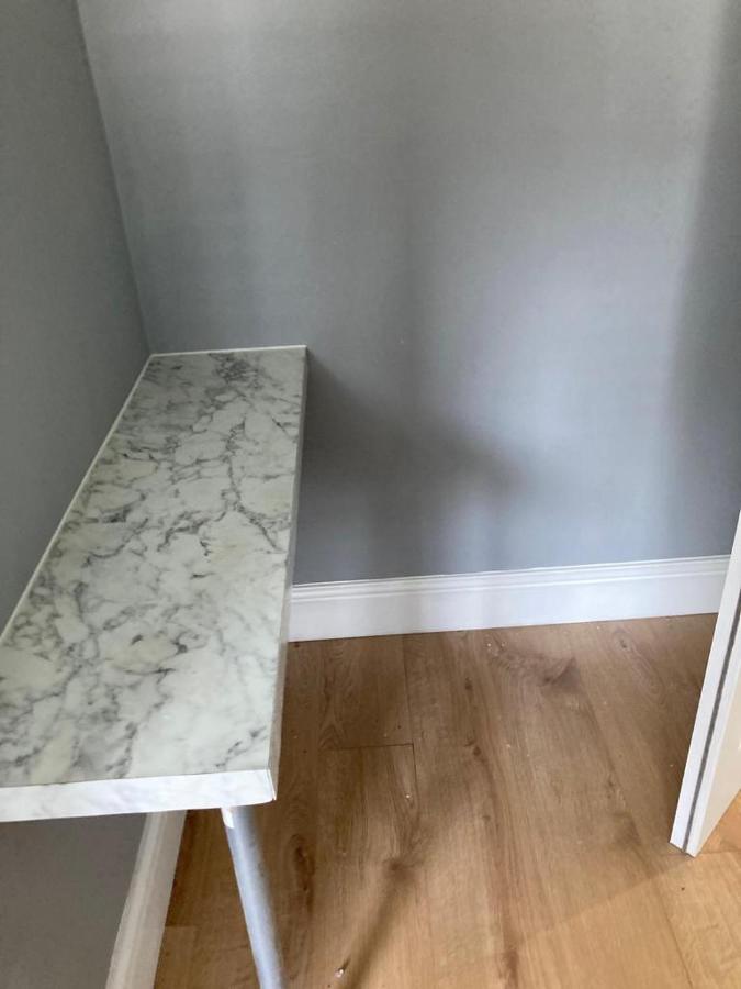 112 Gleneagle Road Rooms Londen Buitenkant foto